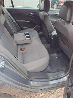 Opel Insignia 2.0 CDTi 96kW - 12