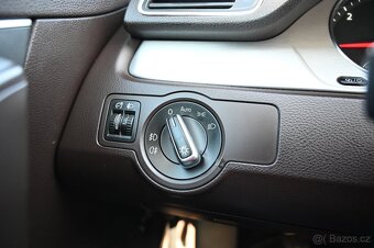 Volkswagen Passat 2.0TDI 130KW Highline 9/2013 - 12