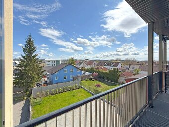Moderní byt 3+kk s balkonem, parkovacím stáním a zahradou, l - 12
