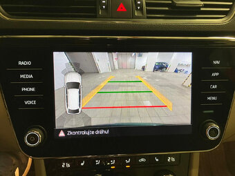 Š.Superb 2.0TDi 140kw 4x4 style plus automat 1.majitel facel - 12