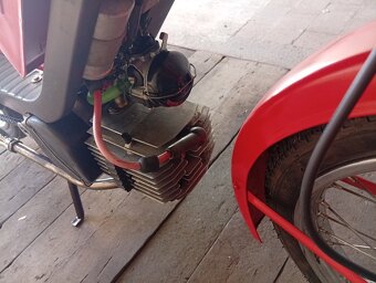 Babeta 210 prodám červené barvy - 12