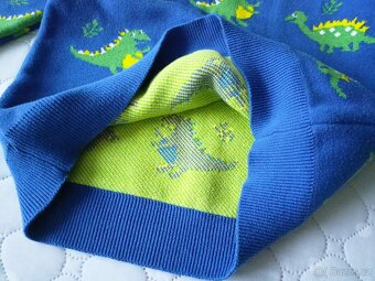 Dětský Dino svetr top stav, vel.128 - 12