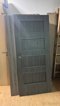 Dveře - 12