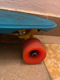 Pennyboard oxelo - dětský plastový skateboard - 12