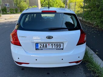 KIA Ceed 11/2010 facelift 1.4 16V CVVT 66kW - 12