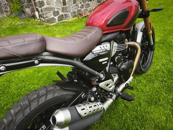 Triumph Scrambler 400 X (2024) nový , 8800 km, SLEVA - 12