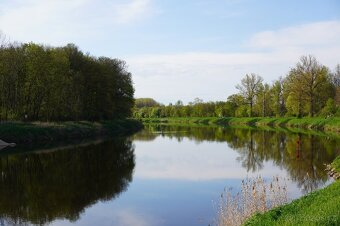 Zasíťované stavební pozemky á 800 m², obec Kly, okres Mělník - 12