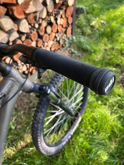 MTB Horské/dirtové kolo Kellys whip 10 - 12