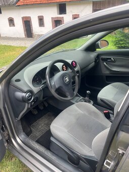 Seat Ibiza 1.4 Mpi 2004 - 12