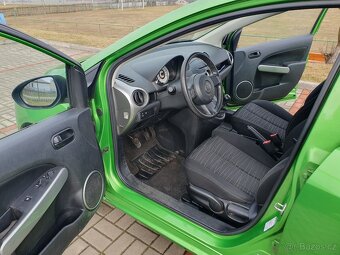 Mazda 2. 1.3i nová stk - 12