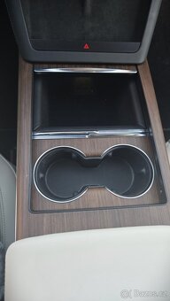 Tesla S, LR, 26 tis. km, tov. záruka, krémová kůže, yoke - 12
