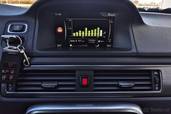 VOLVO XC70 2.4D 133KW 5 VÁLEC 1 MAJITEL AUTOMAT 4x4 XENON - 12