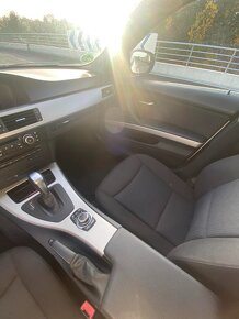 BMW e91 318d, 105 kW, automat, navigace - 12