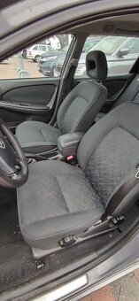 Toyota Avensis T22 1,8 vvti - 12