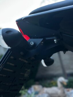 Kawasaki Ninja 250R - 12