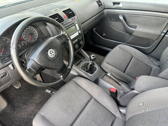 Volkswagen Golf V 1.4i - 12