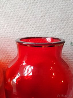Vázy rubínově červené Czechoslovakia - 12