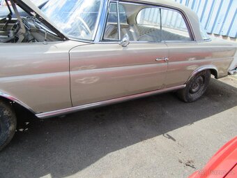 Mercedes Benz W111 220 SEB coupe, r.v.1963 - 12