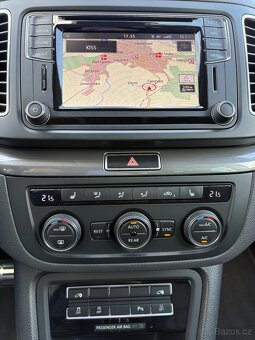 VW Sharan 2.0 Tdi ALLSTAR 135kw DSG BI-Xenony Navi Závěs - 12