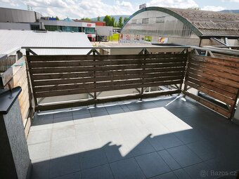 Pronájem bytu 2+kk s balkonem, ca 65 m2, OV, v Liberci - 12