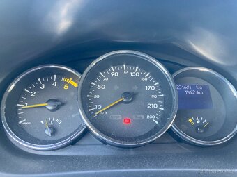 Renault Fluence 1.5dci 78kW - 12