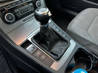 Volkswagen Passat 2.0 TDI - 12