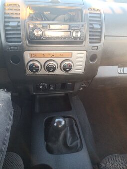 Nissan Navara d40 pick up - 12