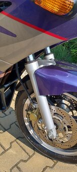 Suzuki GSX 1100 F Katana - 12