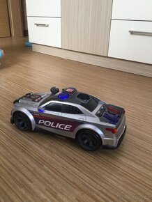 Transformer, traktor, velké zvukové policejní auto - 12