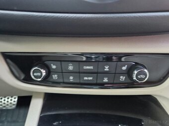 Opel Insignia OPC Line BiTurbo 4x4 - 12