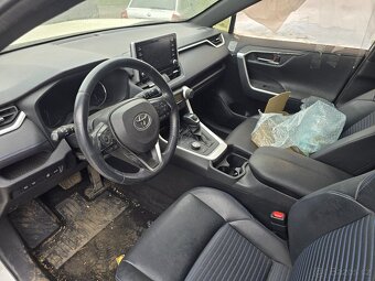 Toyota Rav4 hybrid - 12