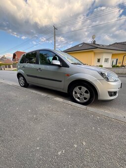 Ford Fiesta 1.4. 59 kW benzín - 12