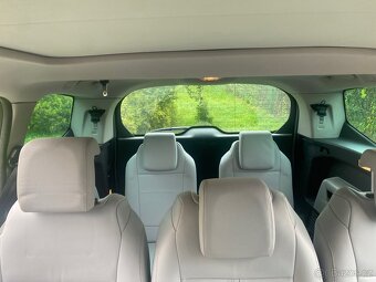 Peugeot 5008 1,6 115kw benzin - 12