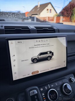Land Rover Defender V8 525 / prodloužená záruka, PPF, DPH - 12