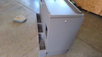 Obytná vestavba vw t5 - 12