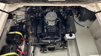 motorový člun Maxum 2500 SCR - 12