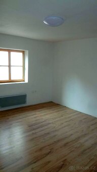 Pronájem 2+0 5 května, Nové Hrady na hranicích s Rakouskem - 12