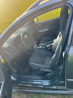 Volvo V50 2.0D, manuál, rv. 2007 - 12