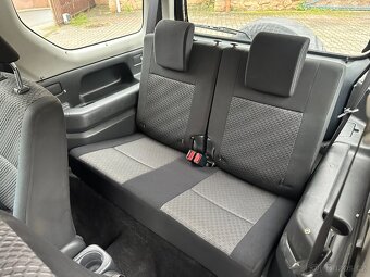 Suzuki Jimny 1.3 63kW 2016 77522km 4x4 KRÁSNÝ PODVOZEK - 12