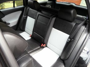 Škoda Octavia Combi RS 1,8Turbo sběratelský stav - 12