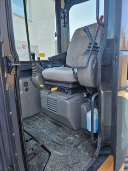 Bagr Case CX31B - 12