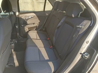 Fiat Tipo 1.6 JTD, 88 kW, r.v. 2017, navigace, klima - 12