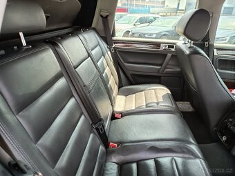 VOLKSWAGEN Touareg 2,5TDI Comfortline  ČR 1 majitel - 12