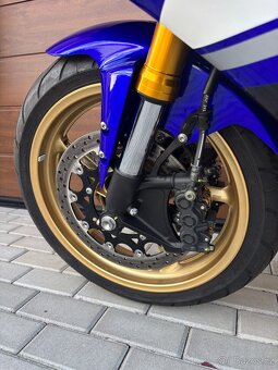 Yamaha YZF-R1 2008 - 12