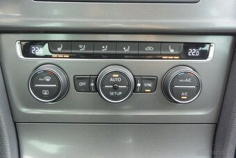 PRODÁM Volkswagen Golf 1.2TSi - 12