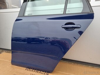 Dveře Škoda Fabia 2 - 1,2TSI,63KW,2014 - modrá - 12