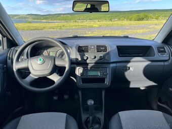 Škoda Fabia 1.2 HTP 44 kw r.v. 2009   98 000 km - 12