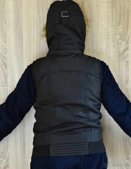 Vesta černá Vero Moda, červená Gina Benotti vel.M - 12