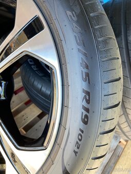 Mercedes-Benz E class W214 - 12