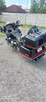 Honda Goldwing - 12